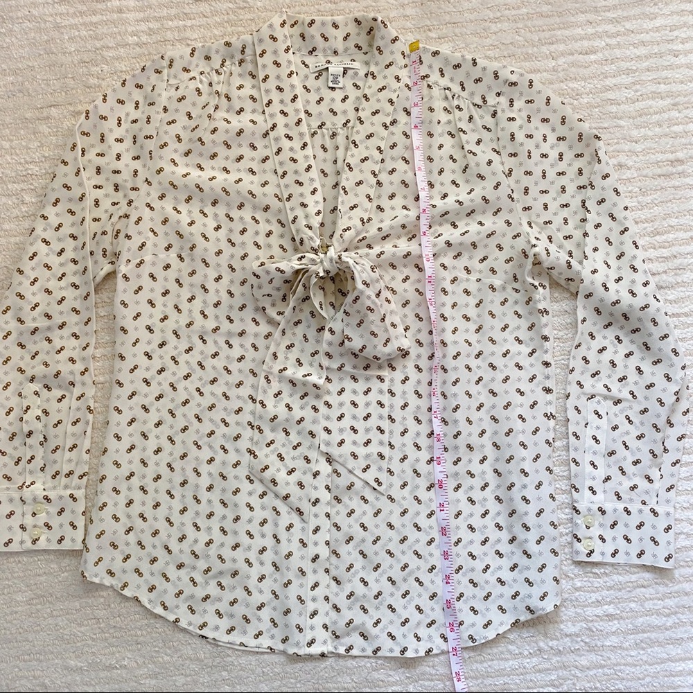 Banana Republic petite monogram silk blouse - Picture 8 of 11
